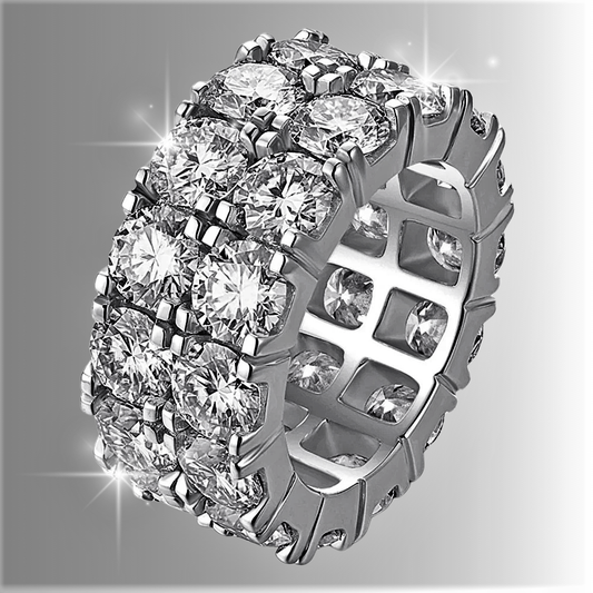 Anello Regale con 28 Moissaniti da 0.50ct: 14 Carati di Sfarzo Puro