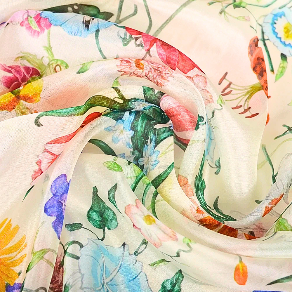 Foulard in Seta di Gelso con Stampe Floreali