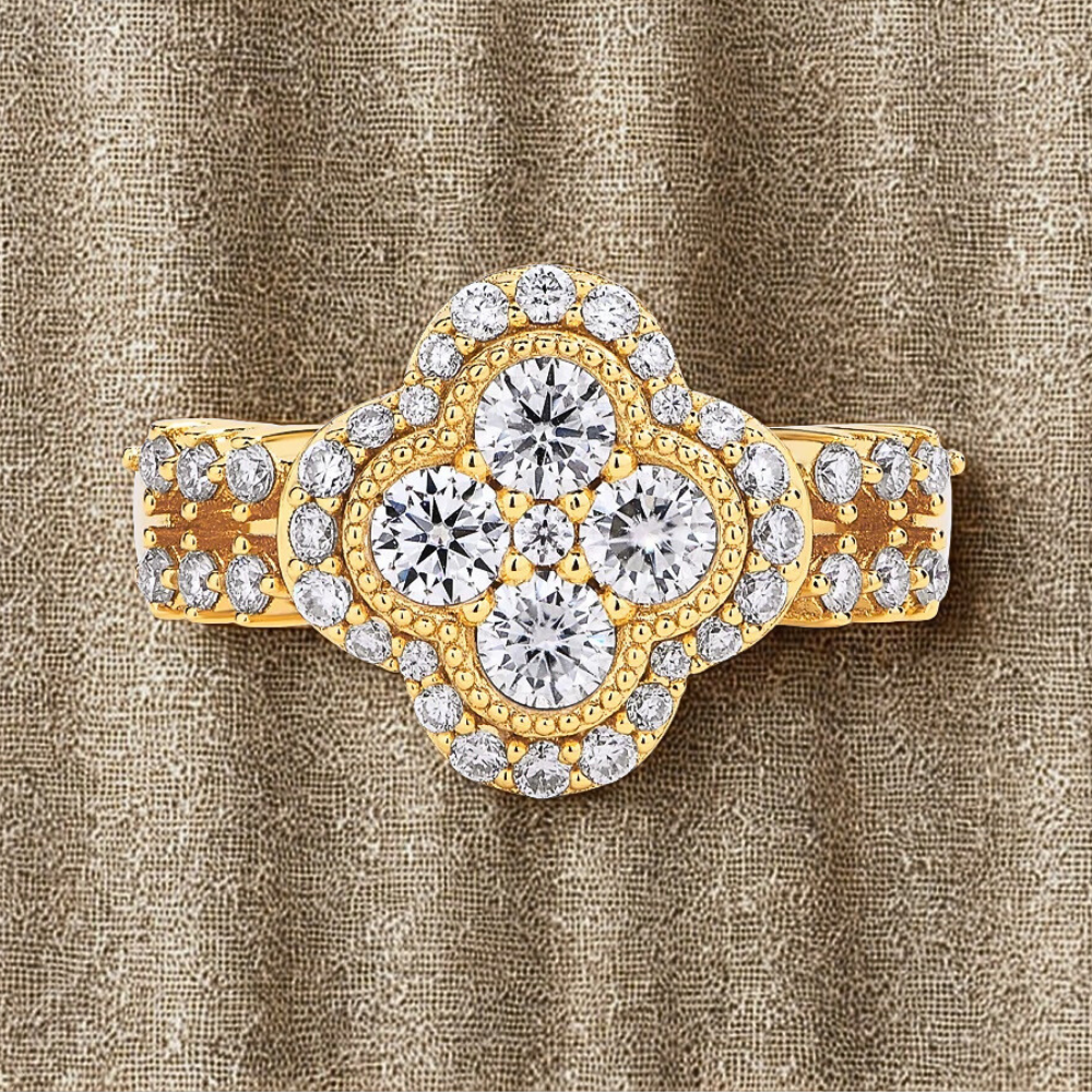 Fascione a Quadrifoglio con Moissaniti D color per ct 0,87