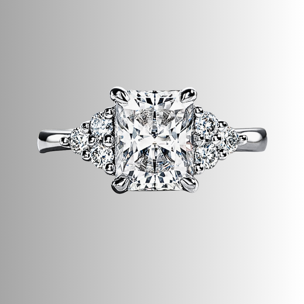 Trilogy con Moissanite Taglio Radiant e Taglio Brillante