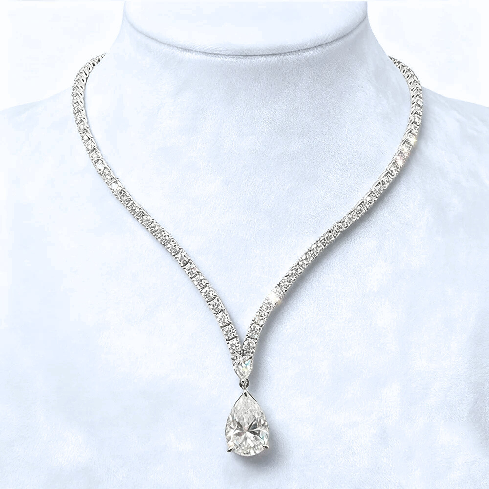 Collana Tennis con Pendente in Moissanite Taglio Goccia di ct 6,80