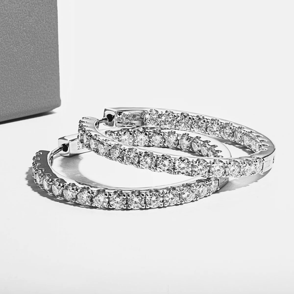 Orecchini a Cerchio con Moissaniti per Ct 5,60