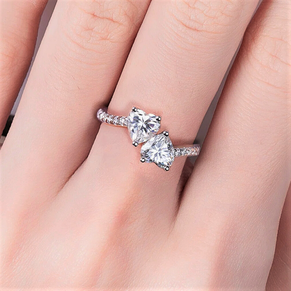 Anello Contrariè con Cuori di Moissaniti per ct 2,00