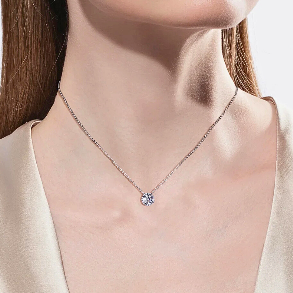 Collana Punte Luce Contornato con Moissanite di ct 1,00