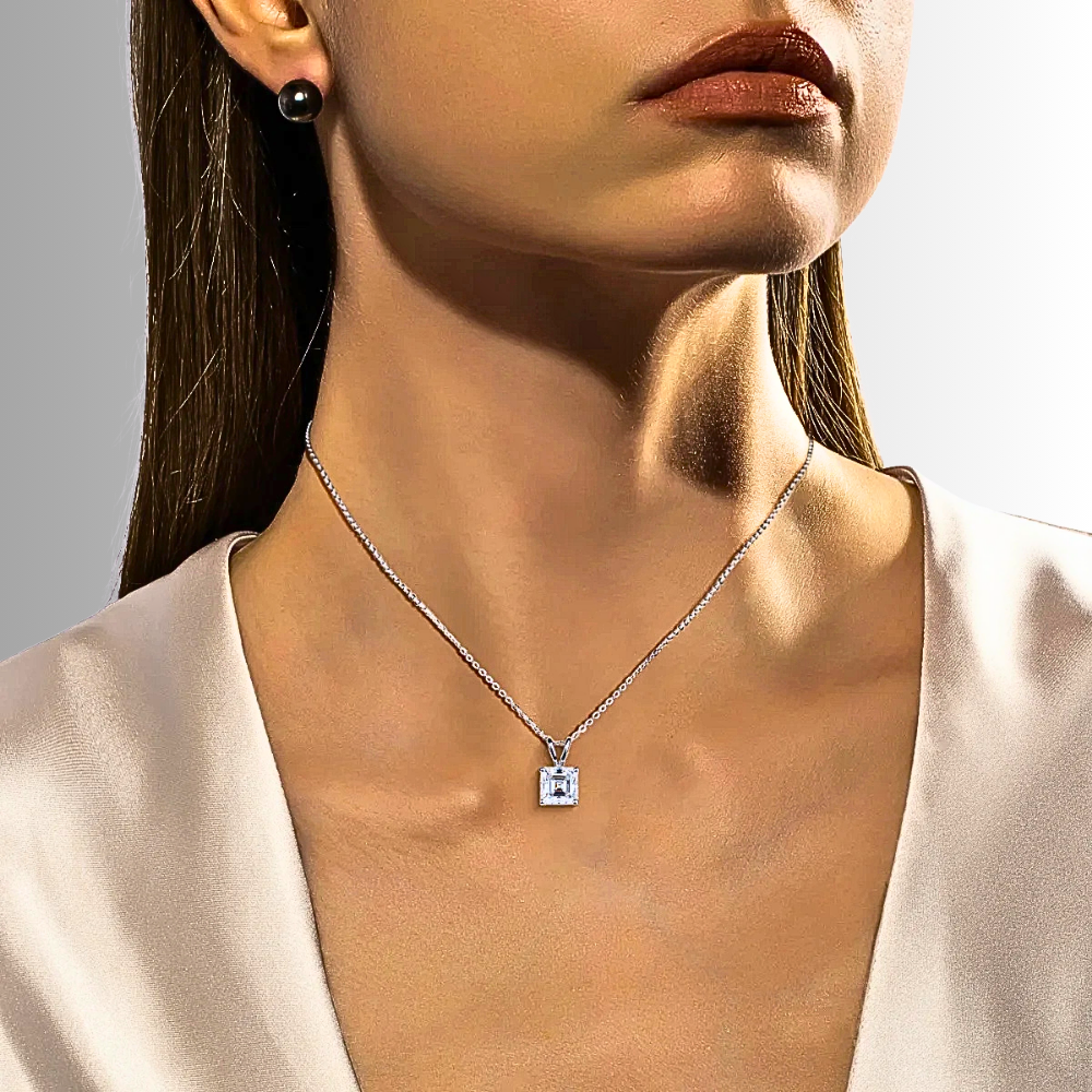 Parure Collana e Orecchini con Moissaniti Asscher