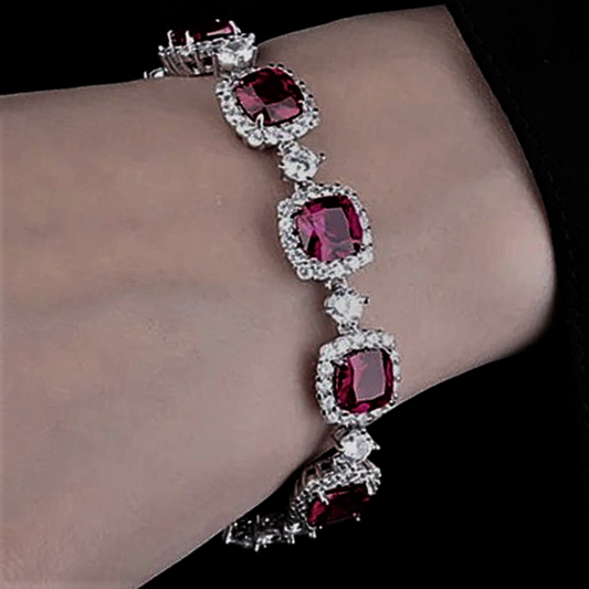 Pulsera “Elegancia atemporal”: un himno al buen gusto