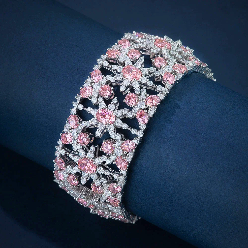 Bracciale a Fascia con Zaffiri Rosa creati in Laboratorio