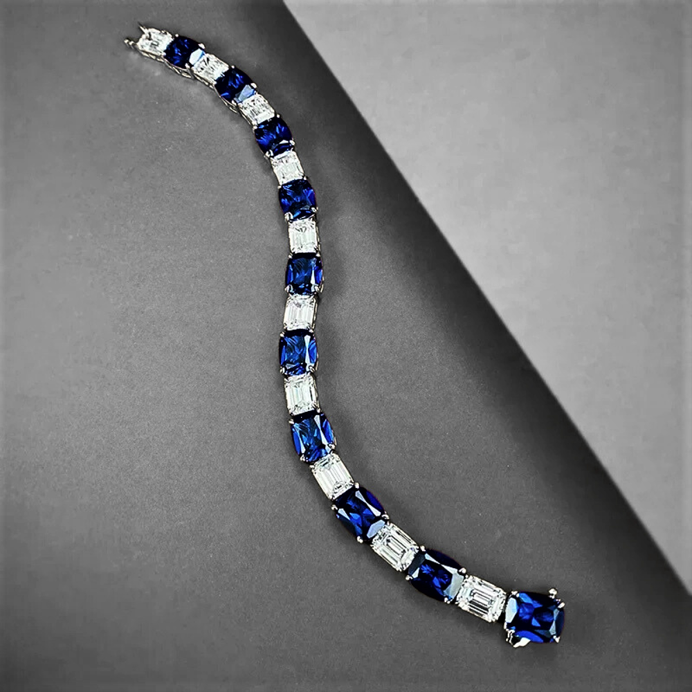 Bracciale con Zaffiri Coltivati Taglio Cuscino e Diamanti Taglio Smeraldo