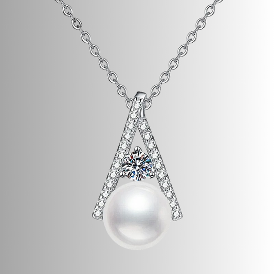 Collana con Moissanite da ct 0,30 e Perla Naturale da 10 mm