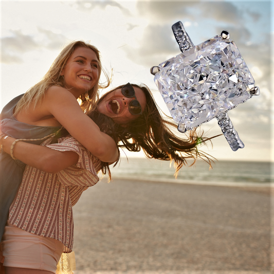 Solitario "Radiant Splendor" con diamante sintético 