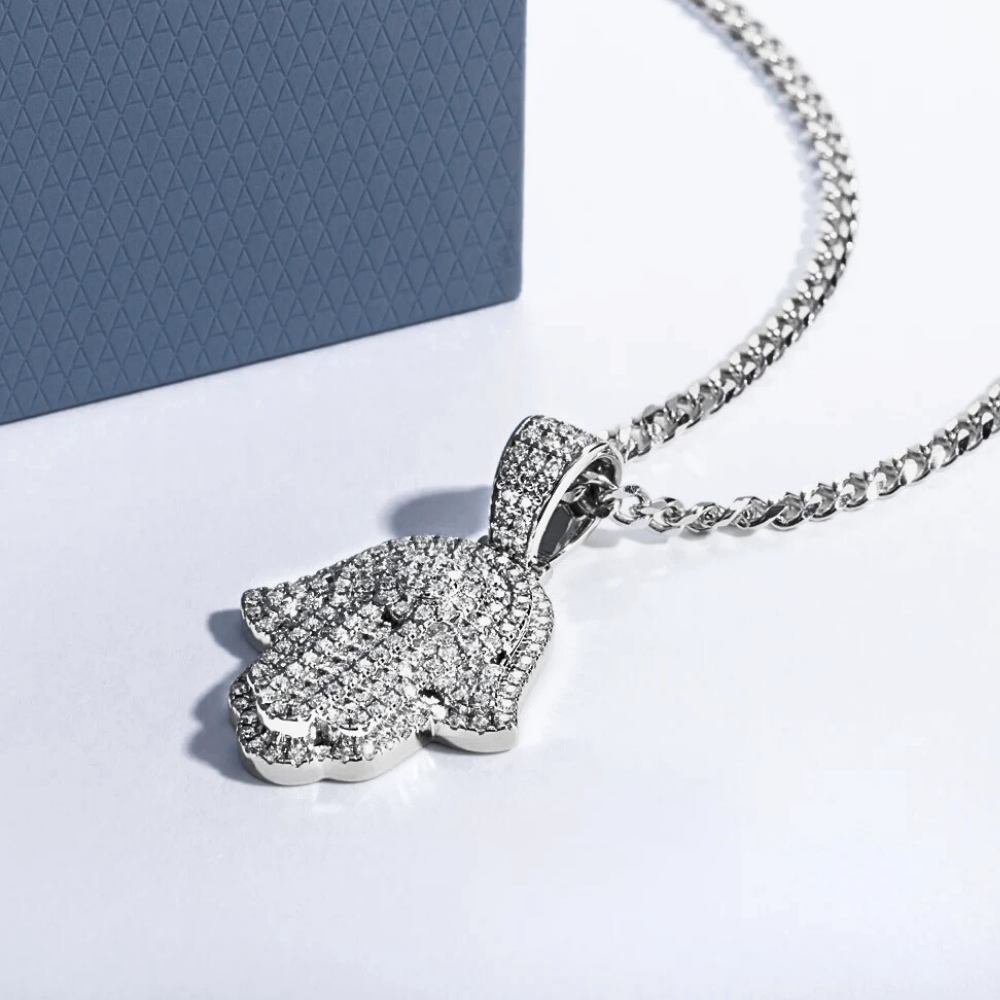 Collana "Mano di Fatima" in Moissanite D Color