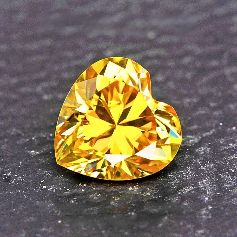 Moissanite Giallo Dorato Taglio Cuore Certificata