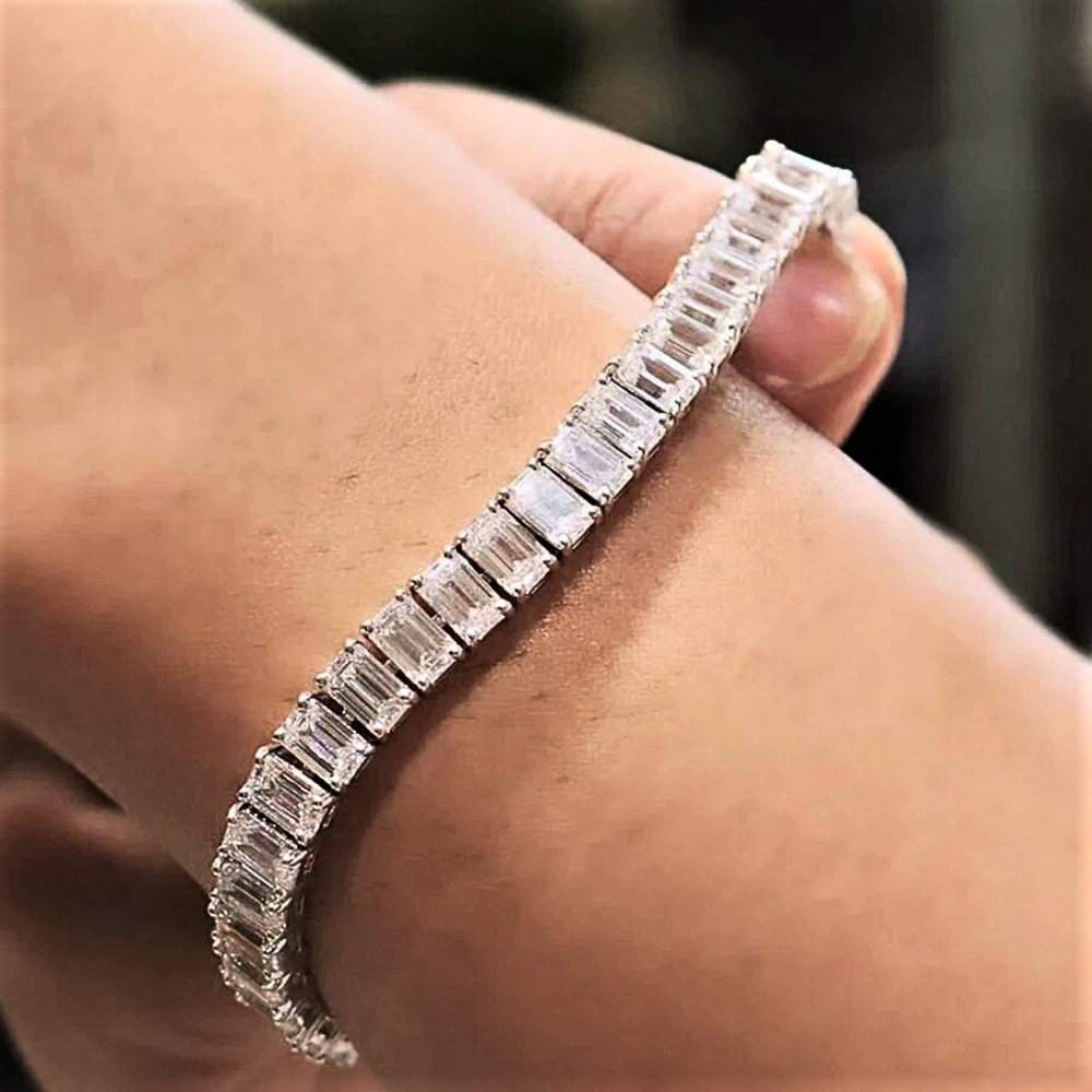 Bracciale Tennis con Moissaniti Taglio Smeraldo