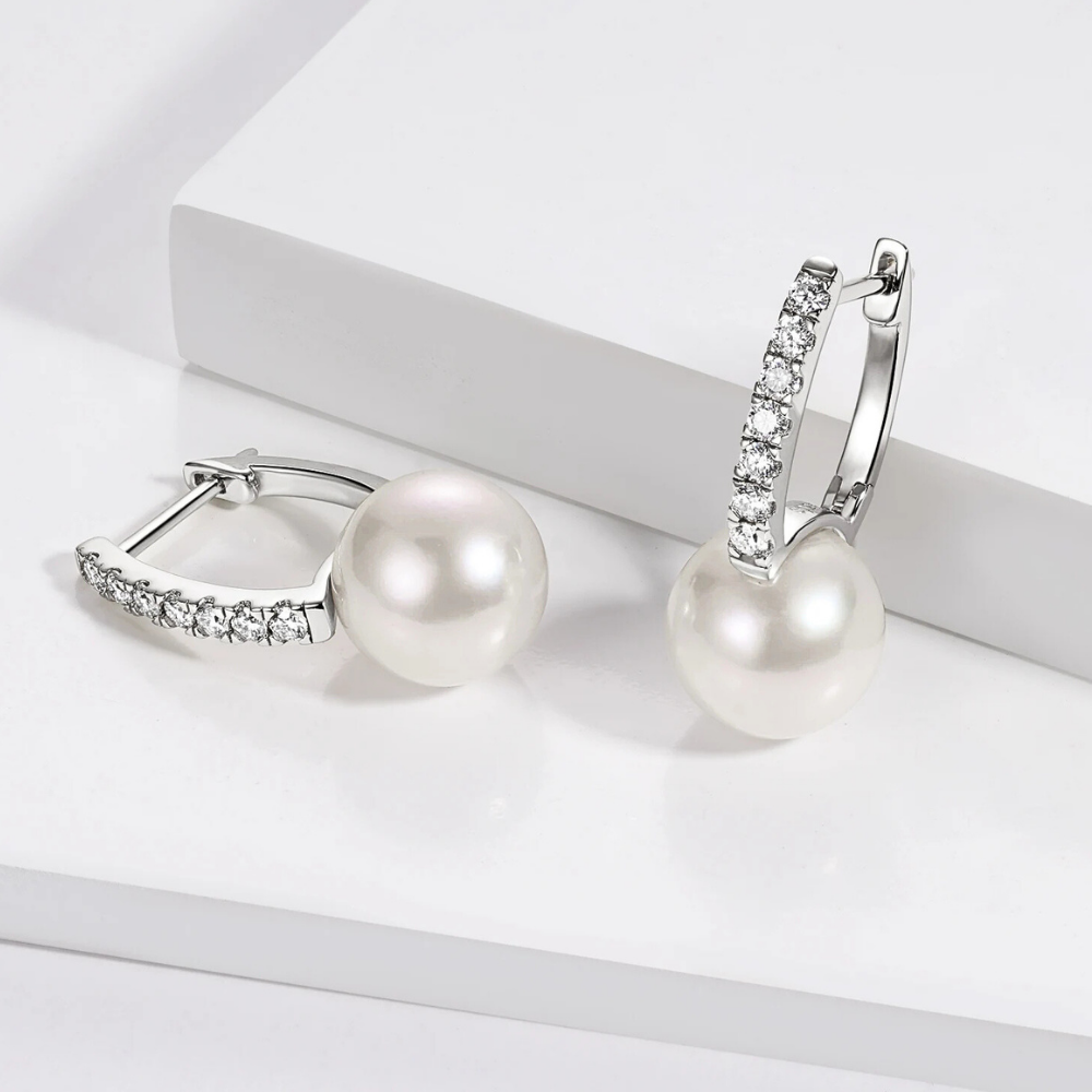 Orecchini a Barretta con Moissanite e Perle Naturali