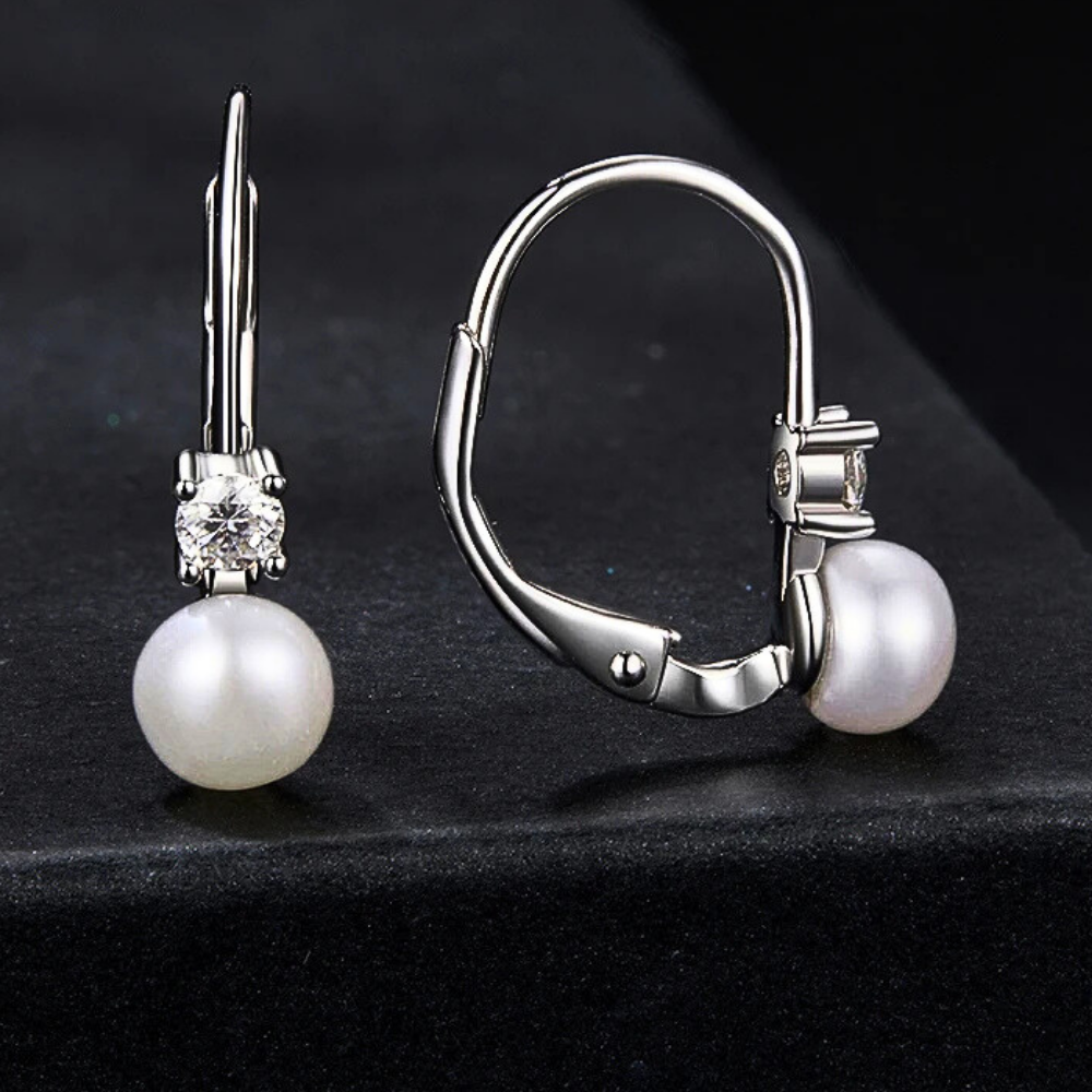 Orecchini a Monachella con Moissaniti e Perle Naturali