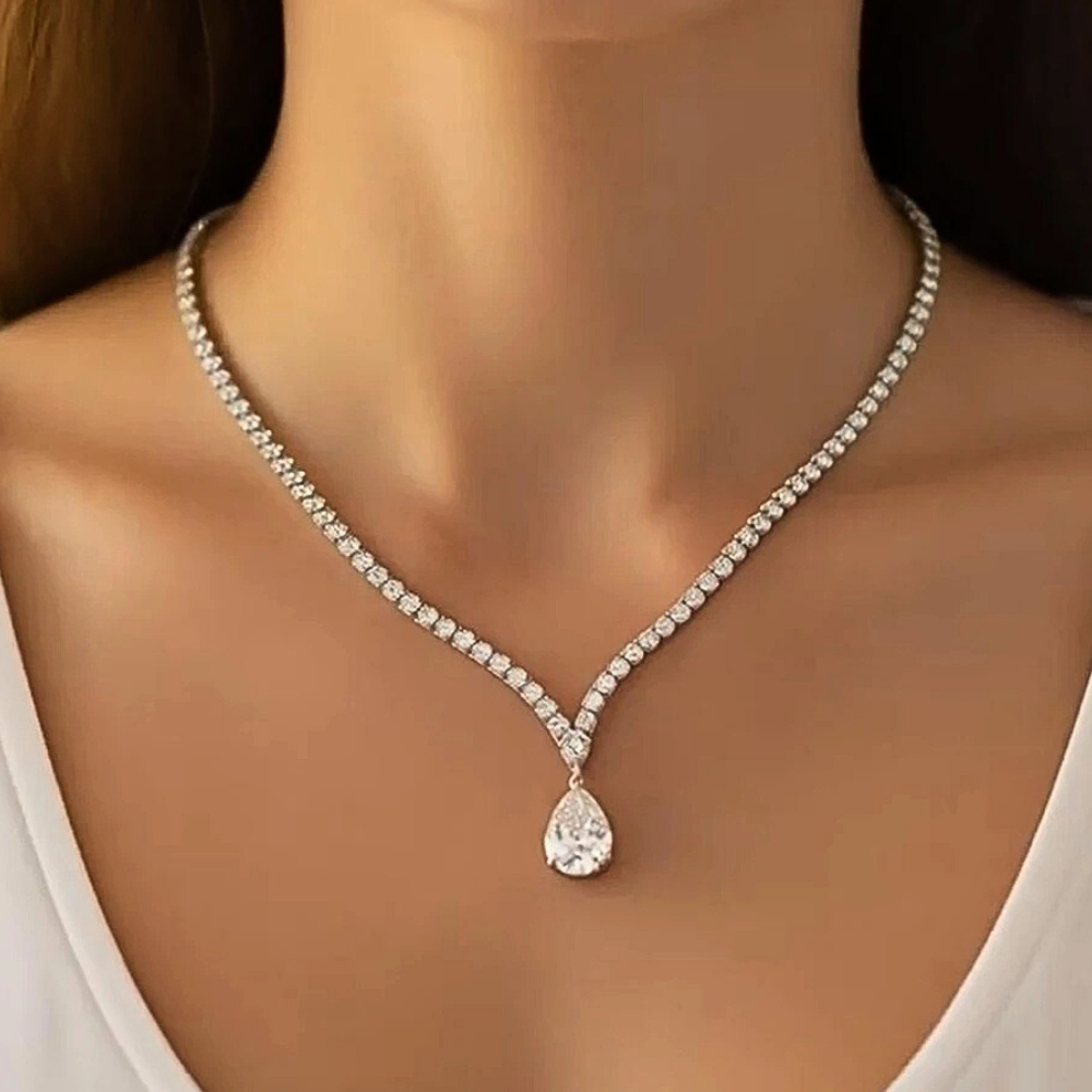 Collana Tennis con Pendente in Moissanite Taglio Goccia di ct 6,80