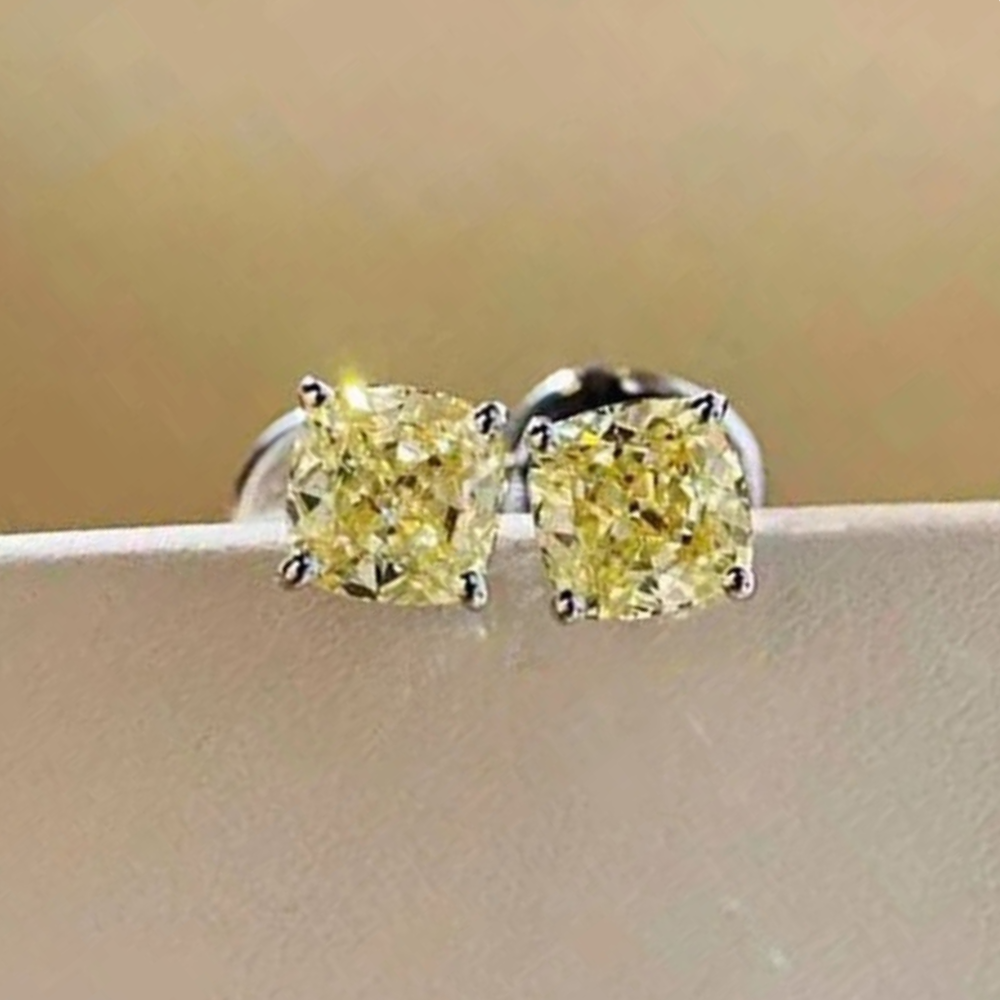 Orecchini con Moissaniti Giallo Zaffiro per ct 2,00