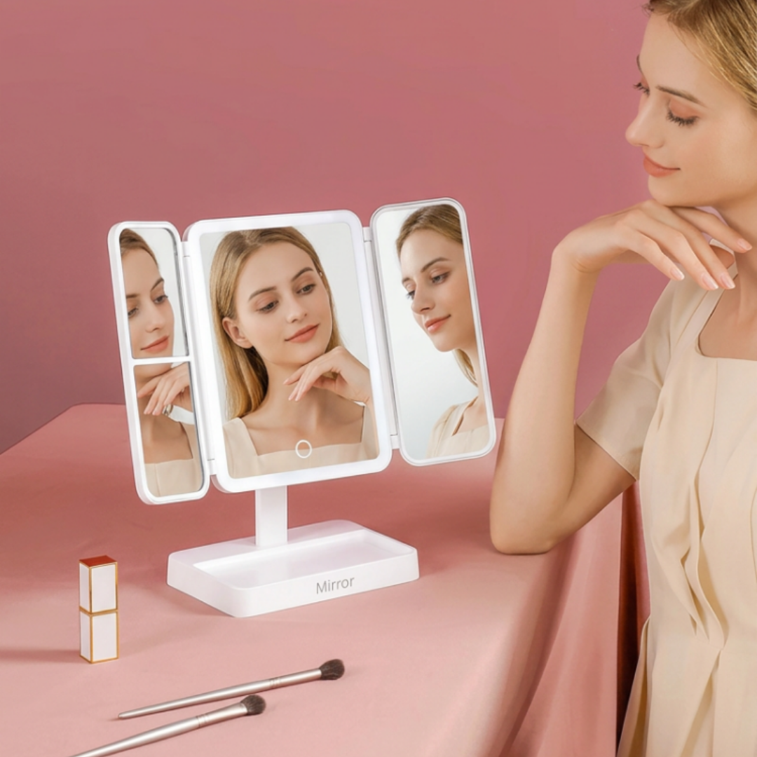 Specchio make-up da tavolo a 3 ante con LED e ingrandimento