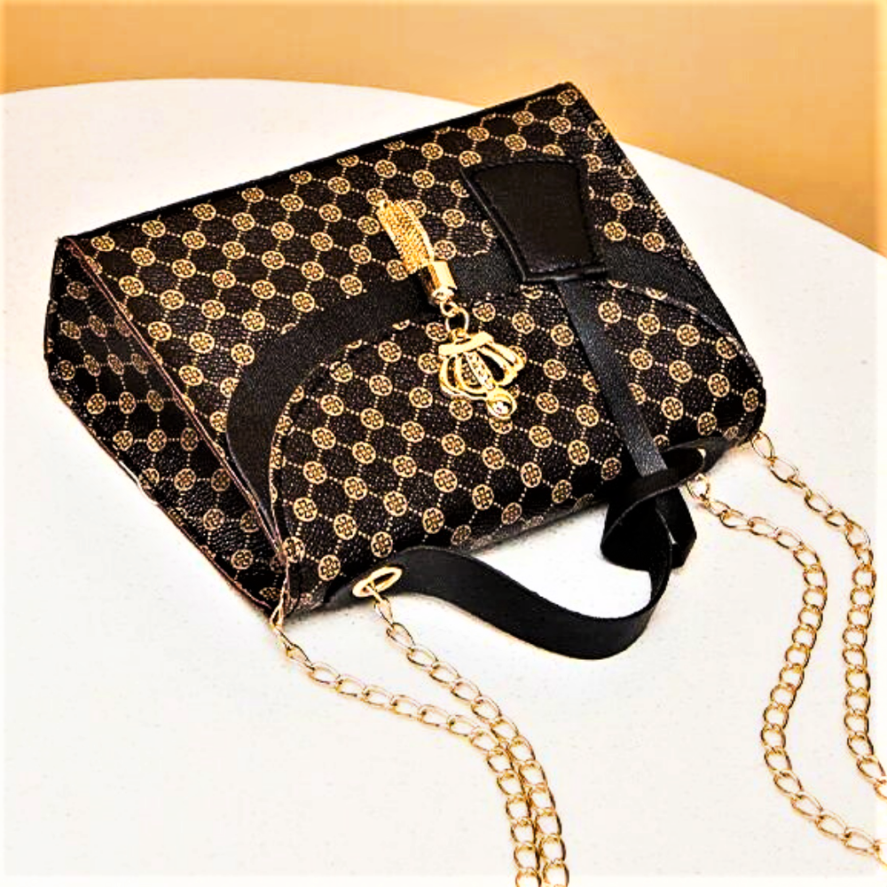 Bolso con Color en Contraste y Borlas Elegancia y Diseño Único