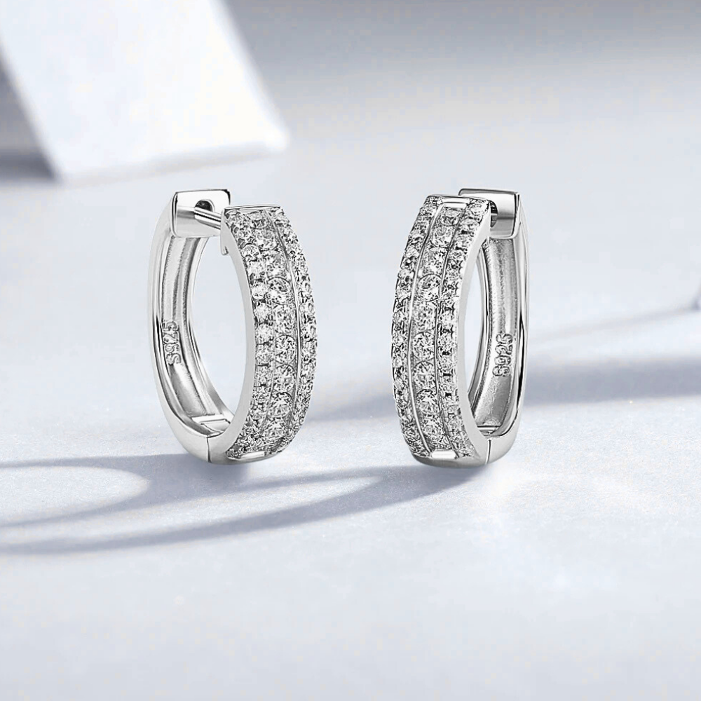 Orecchini Ovali con Pavè di Moissaniti