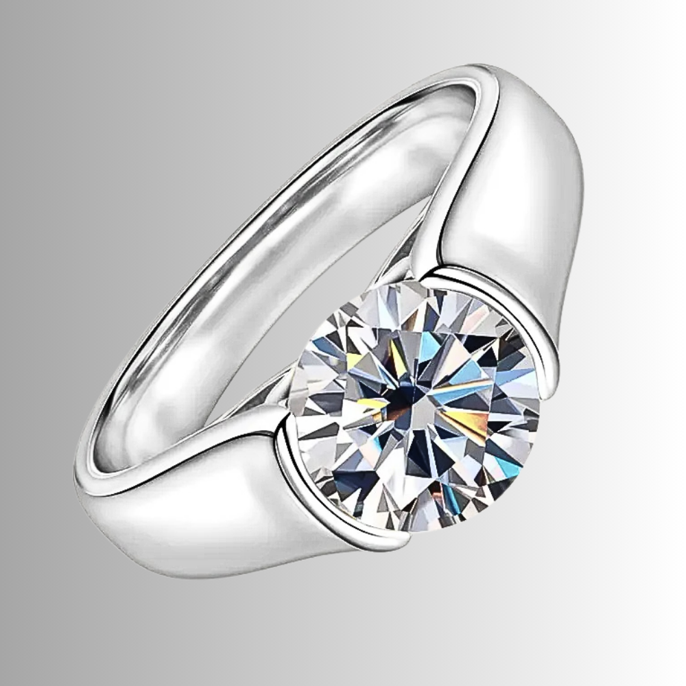 Solitario con Castone Aperto con Moissanite di ct 2,00