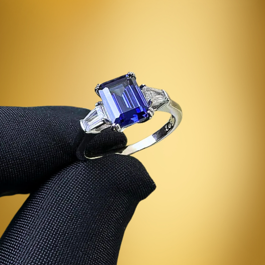 Trilogy con Tanzanite creata in Laboratorio di ct 2,50