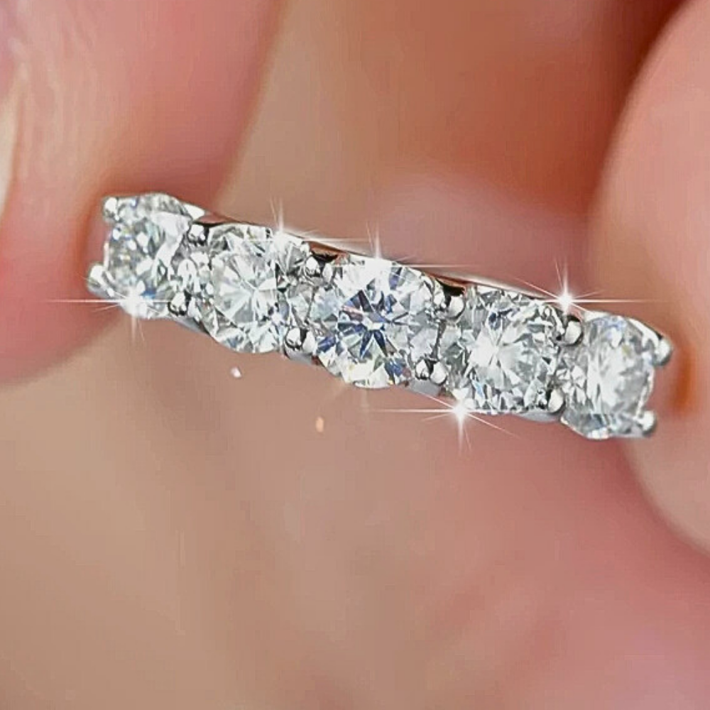 Fede a 5 pietre con  Moissaniti per ct 1,50