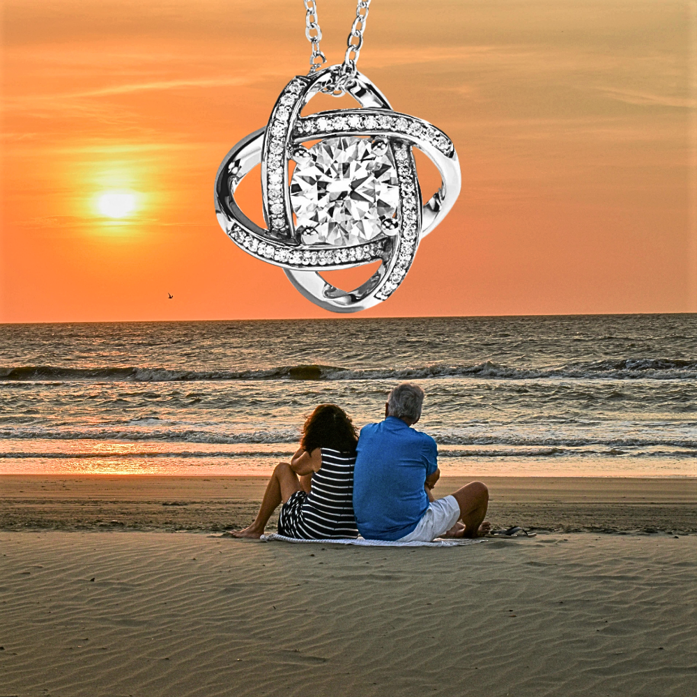 Collana "Nodo d'Amore" con Moissanite da ct 3,00