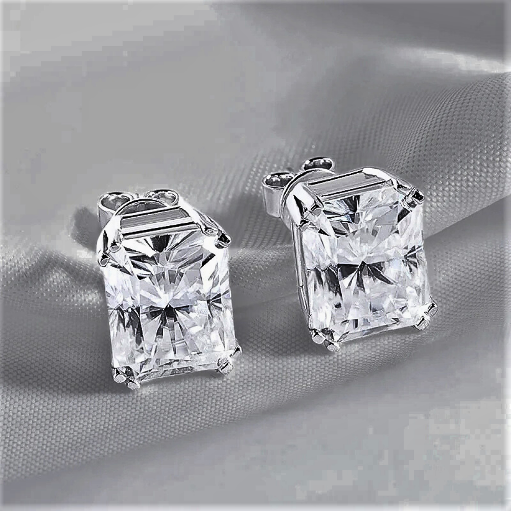 Orecchini Punto Luce con Moissaniti Taglio Radiant