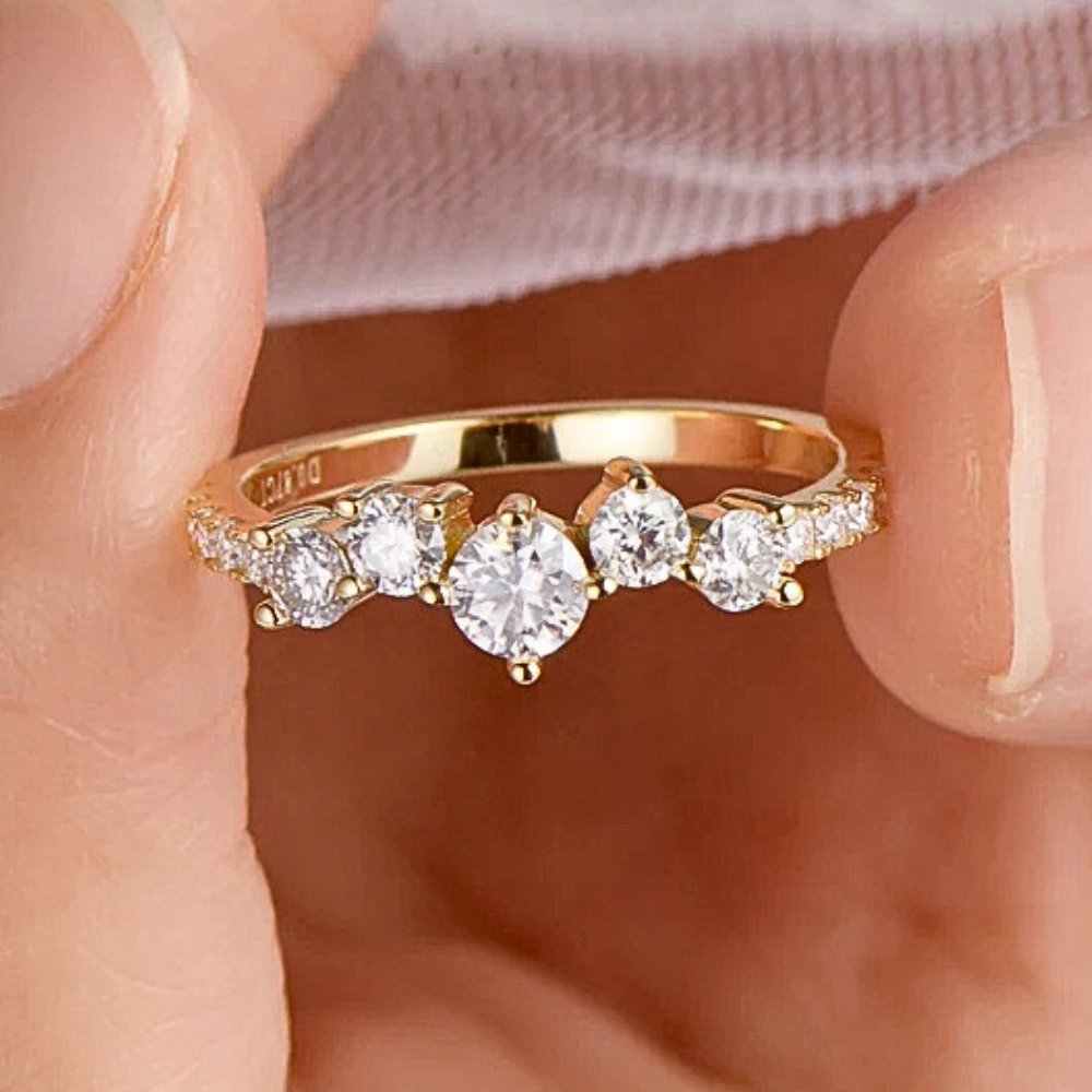 Fedina a  Pietre Sfalsate con Moissanite