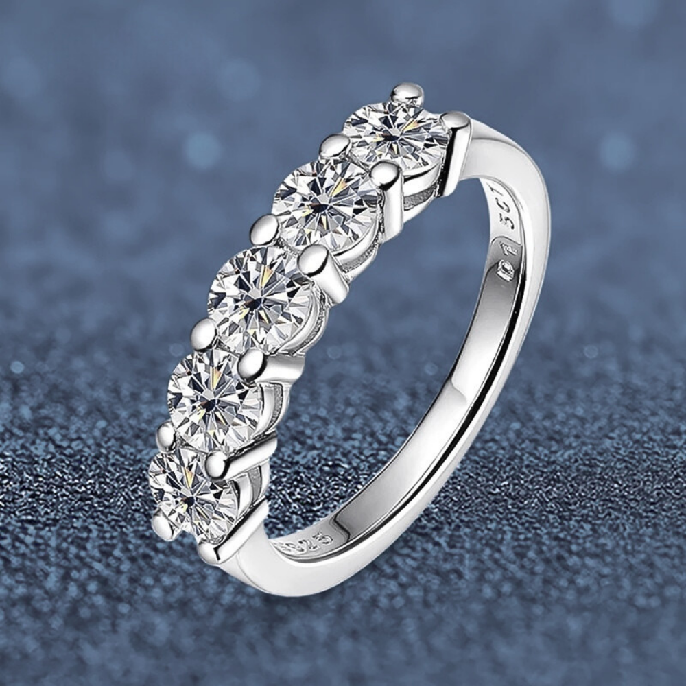 Fede a 5 pietre con  Moissaniti per ct 1,50