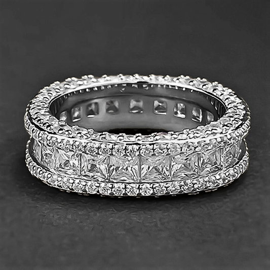 Fede Quadrata con Diamanti Taglio Princess e Brillanti Coltivati