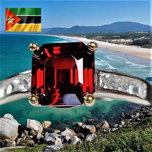 Anillo con Granate Natural de Mozambique 