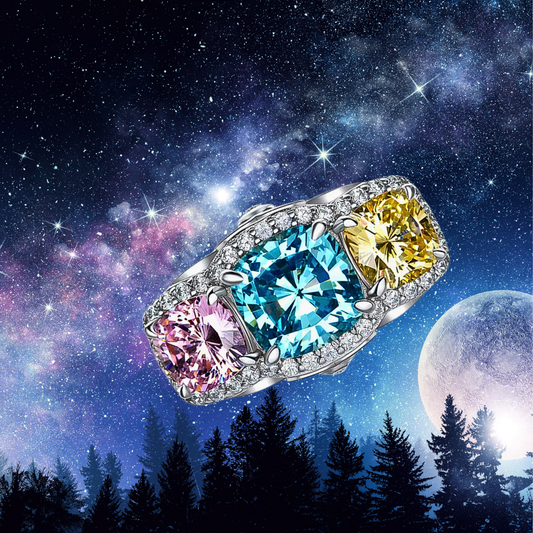 Fascia a Tre pietre con Moissanite Azzurra, Rosa e Gialla Taglio Cuscino e D Color Taglio Brillante