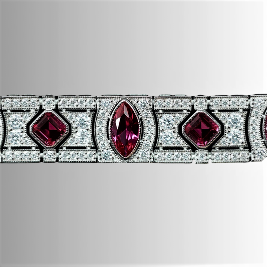 Bracciale a Segmenti con Rubini Coltivati e Brillanti Sintetici ad Alto Contenuto di Carbonio