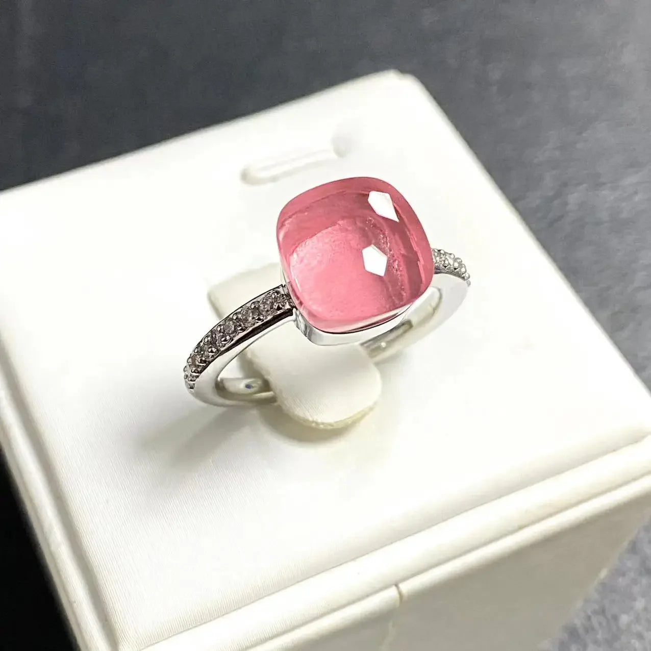 Ladies Square Candy Ring Slim Single Row Zircon Crystal Ring Platinum Plated Amethyst Jewelry Party Gift for Women