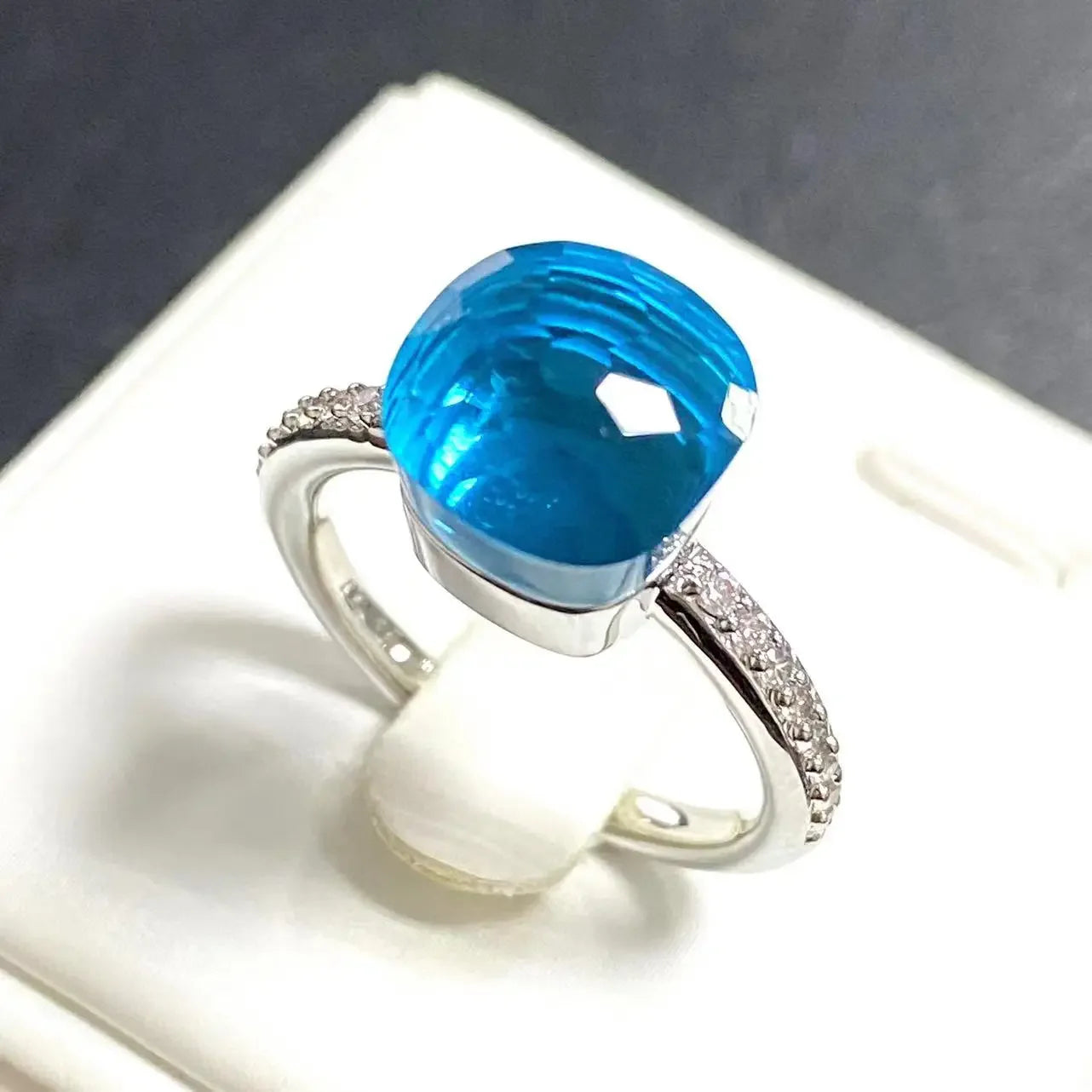 Ladies Square Candy Ring Slim Single Row Zircon Crystal Ring Platinum Plated Amethyst Jewelry Party Gift for Women