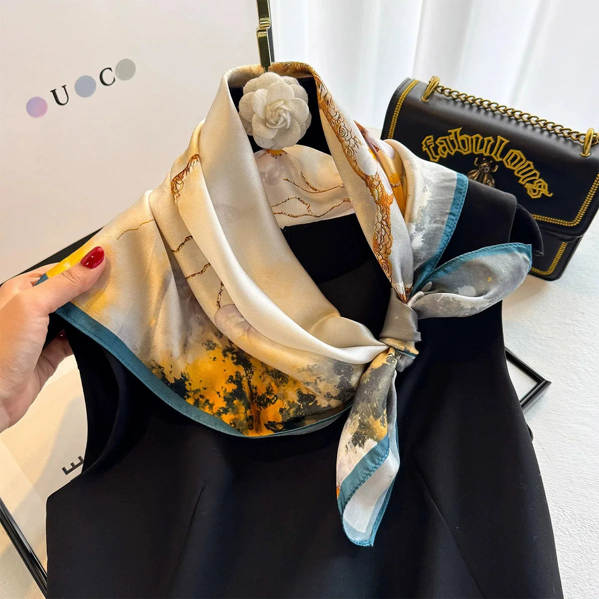 Foulard in Seta di Gelso a Stampe Fantasia