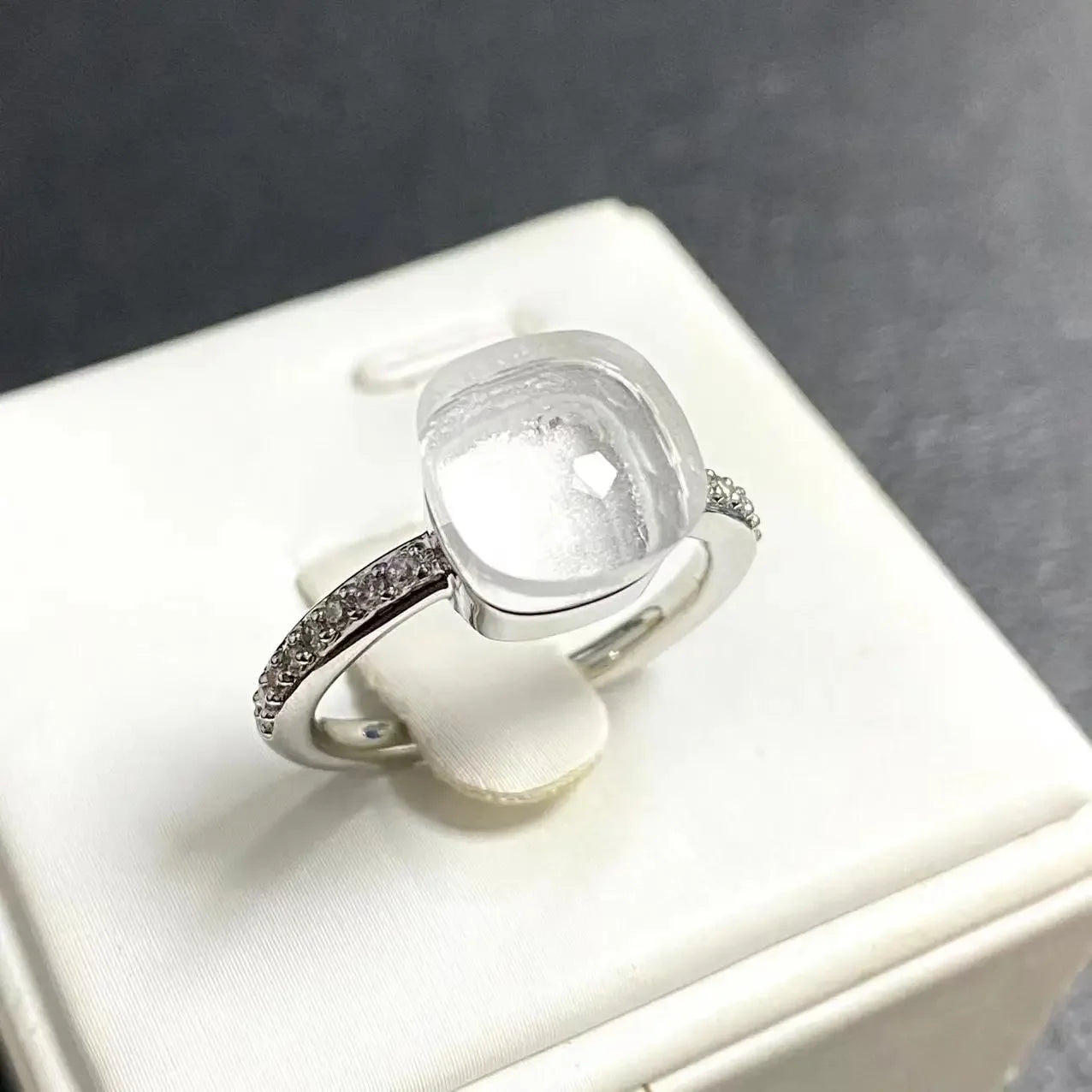 Ladies Square Candy Ring Slim Single Row Zircon Crystal Ring Platinum Plated Amethyst Jewelry Party Gift for Women