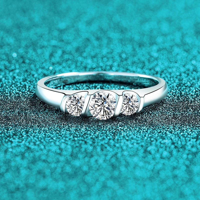 NeeT Full D VVS1 Moissanite Ring for Women 925 Sterling Silver with 18 K Gold Plated Wedding Party Women's Ring Fine Jewelry