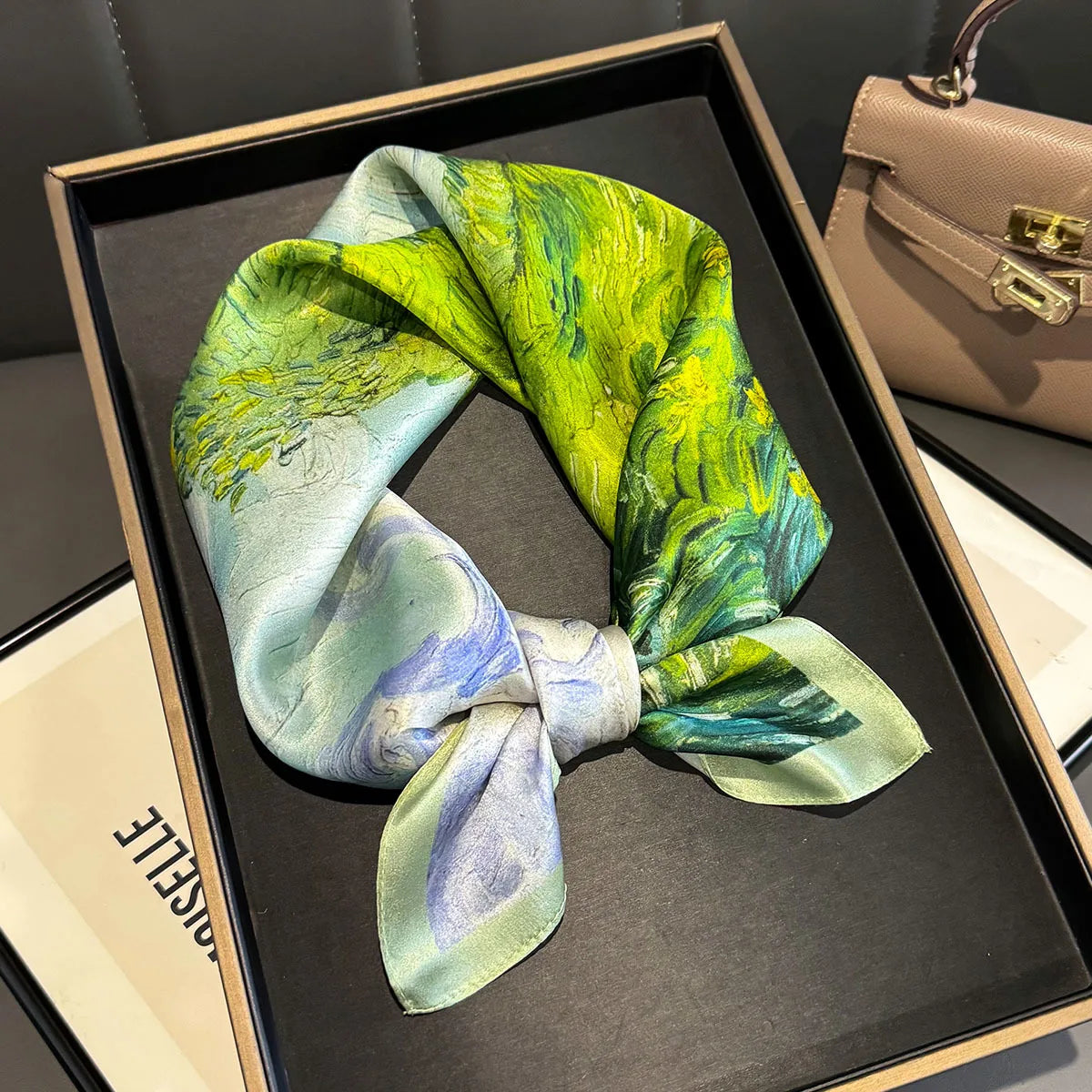 Foulard in Seta di Gelso a Stampe Fantasia