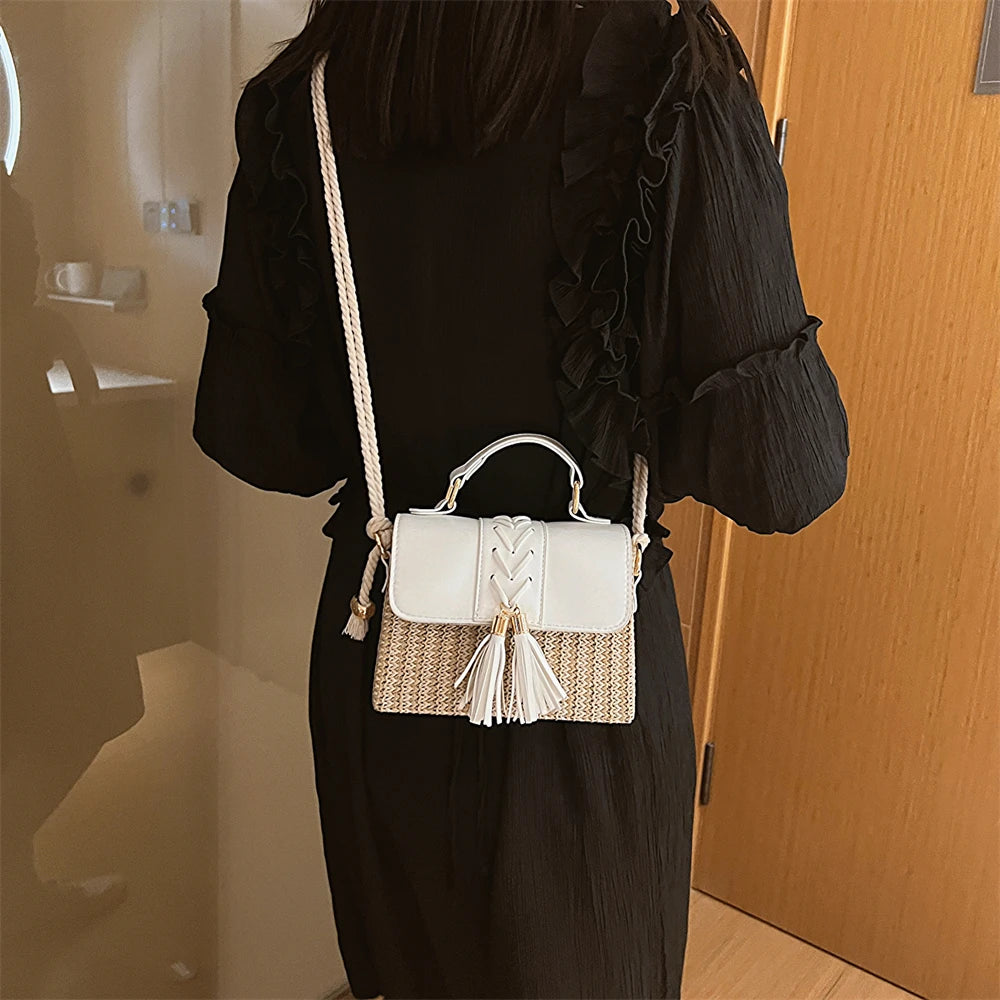 MOODS Straw Beach Bag For Women 2023 Summer New Luxury Designer Handbags Hit Color Tassels Shoulder Crossbody Box Bag Sac A Main