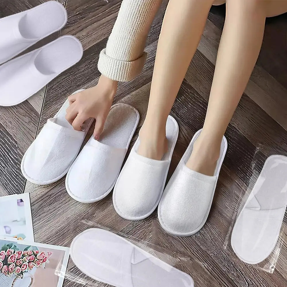 20Pairs Of High-Quality Closed Toe Disposable Plush Non Slip Bathroom Slippers Suitable For Families,Hotels, SPA ,Travel