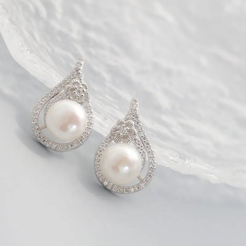 Authentic 925 Sterling Silver Earstuds Hollowed-Out Floral Pattern Inlaid Natural Freshwater Pearl Gentle Graceful Earring Gift