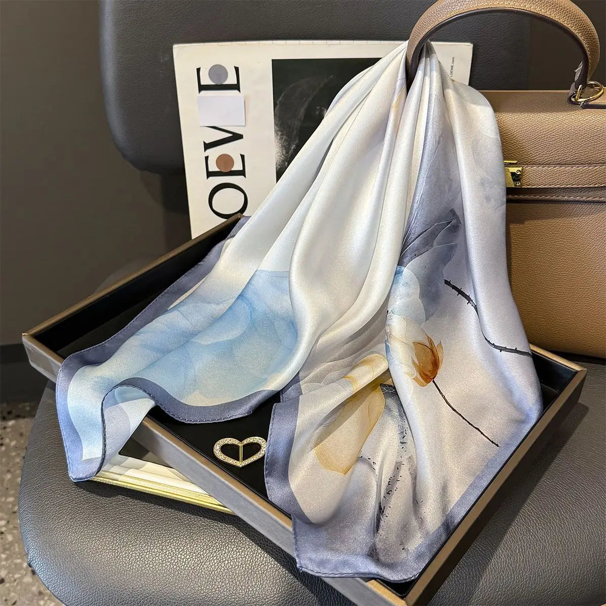Foulard in Seta di Gelso a Stampe Fantasia