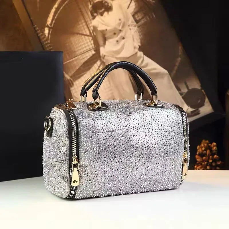 2025 Luxury Designer Women's Full Inlaid Diamond Handbag Retro Large Capacity Leopard Travel Shoulder Crossbody Bag Trendy Totes
