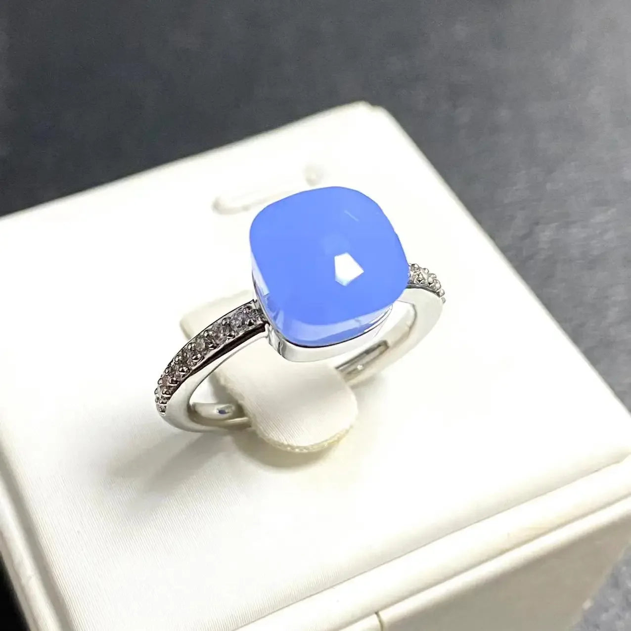 Ladies Square Candy Ring Slim Single Row Zircon Crystal Ring Platinum Plated Amethyst Jewelry Party Gift for Women