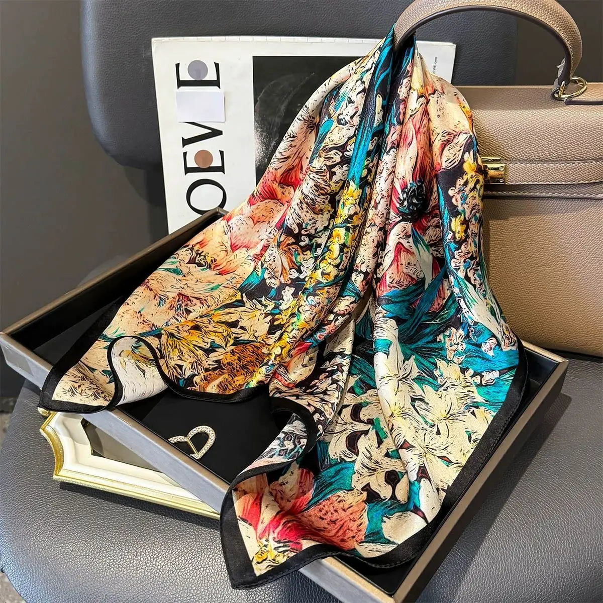 Foulard in Seta di Gelso a Stampe Fantasia