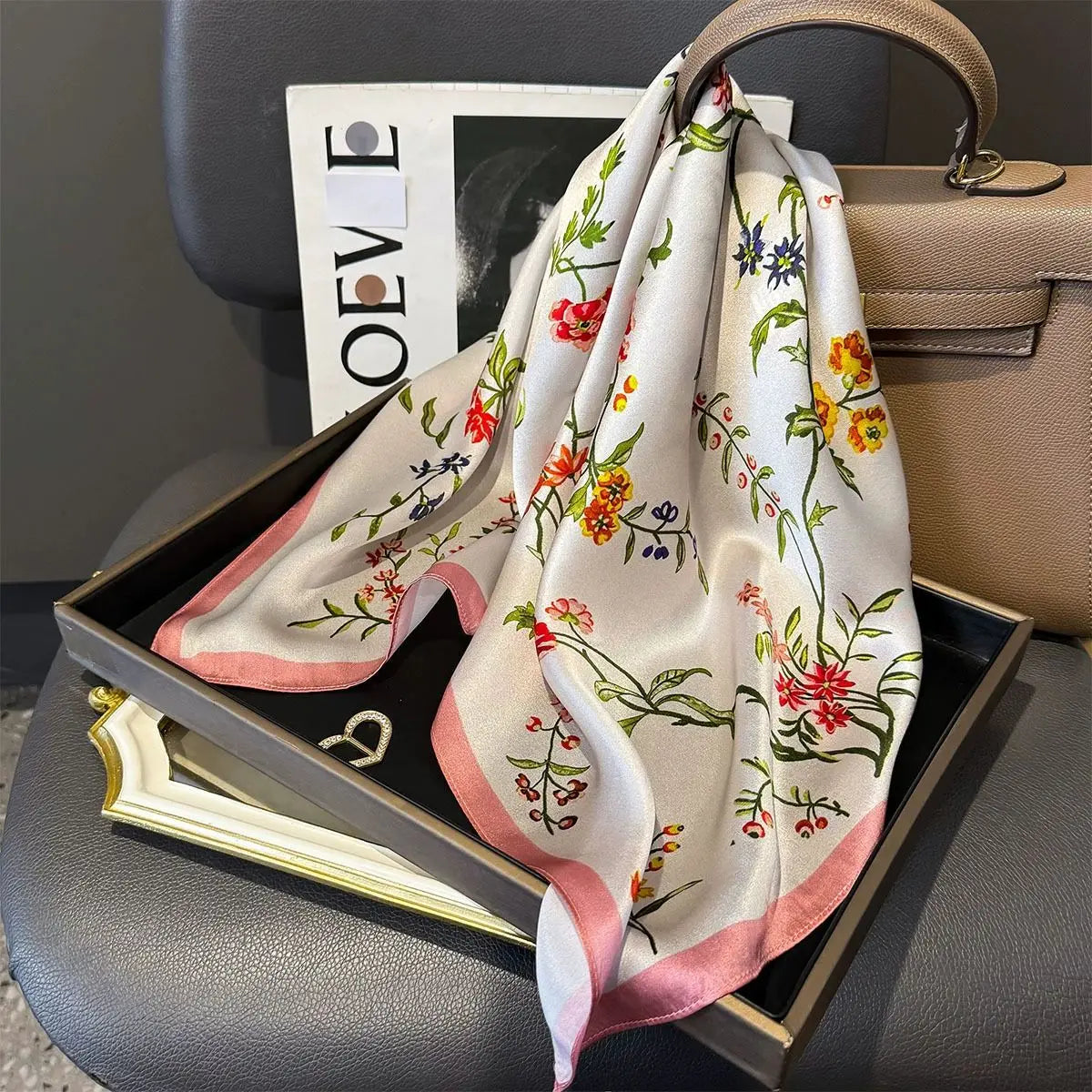 Foulard in Seta di Gelso a Stampe Fantasia