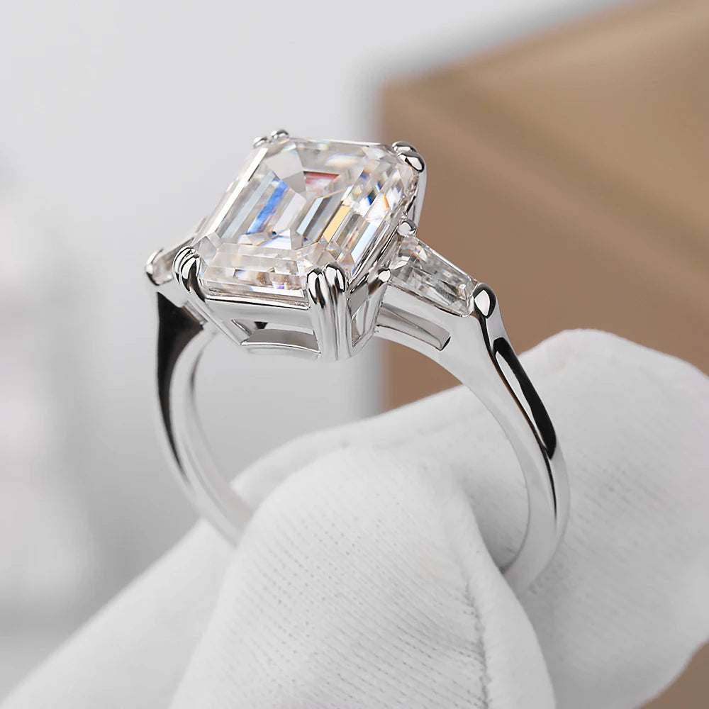 1-4 Carat Emerald Cut Moissanite Rings for Women D VVS1 Three Stone Diamond Engagement Ring Side Baguettes 925 Silver Jewelry